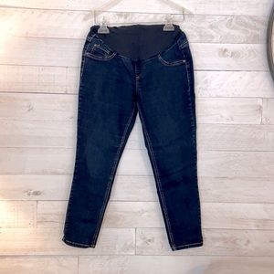 Maternity skinny leg cropped pant